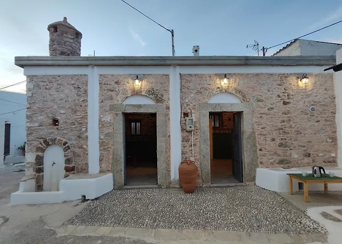 Amarantos-Traditional Village House-Apollona