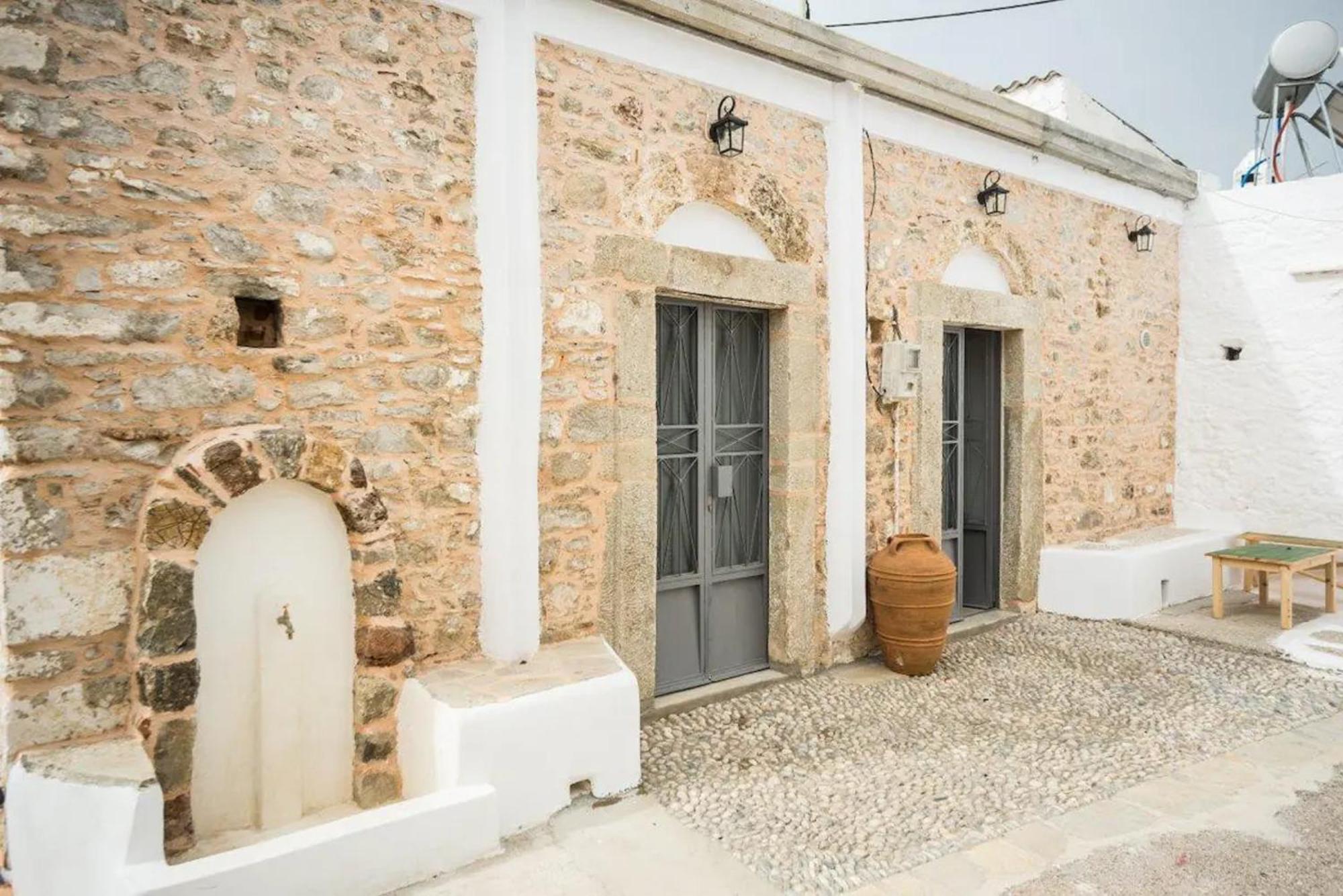 Apartment Amarantos-traditional Village House-apollona Apollona