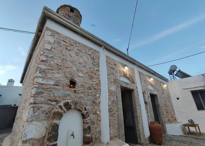 Amarantos-Traditional Village House-Apollona
