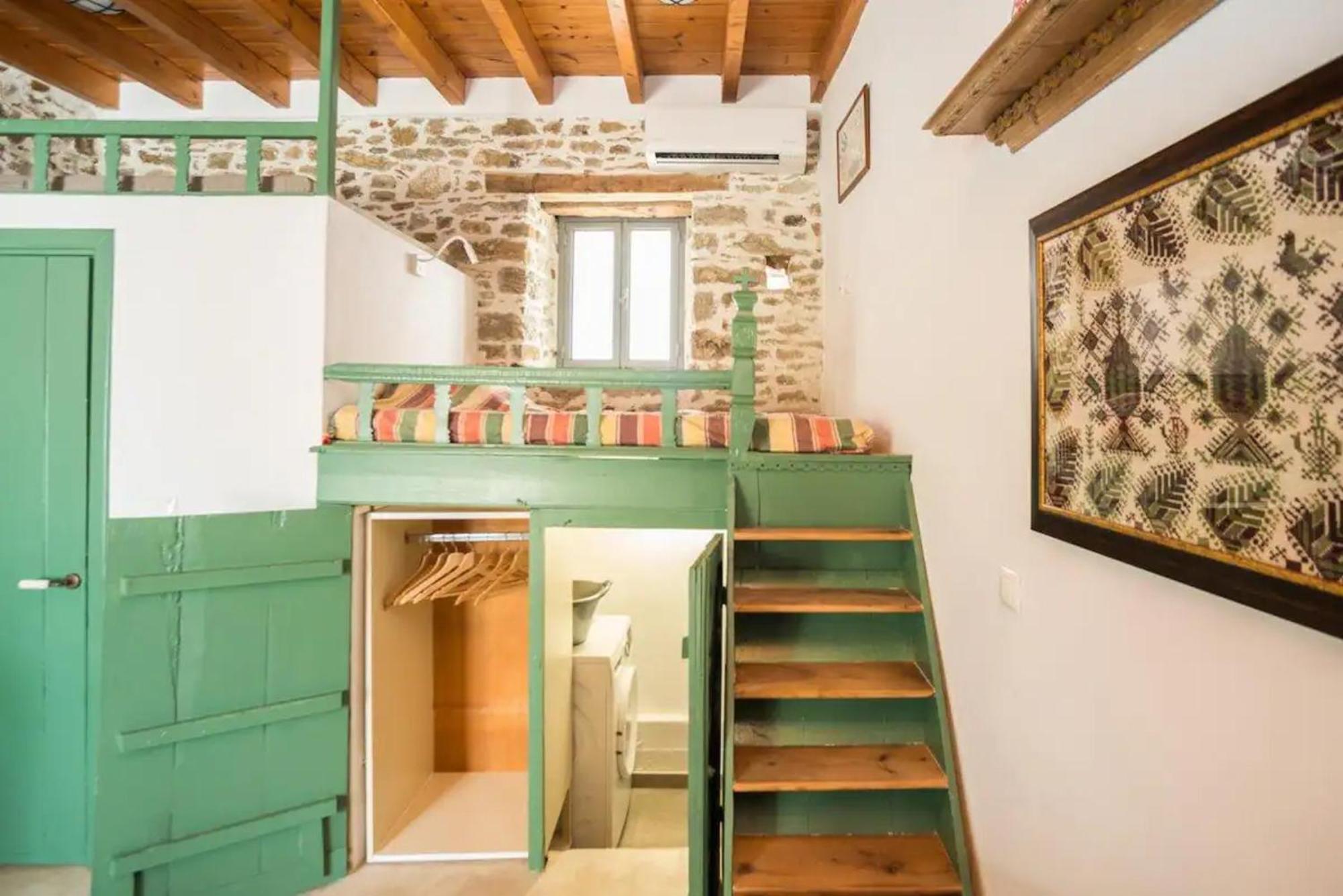 Amarantos-traditional Village House-apollona